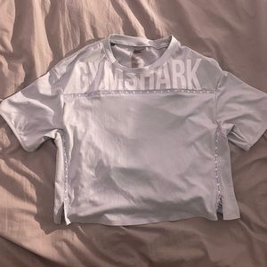 Gymshark women’s medium light grey workout shirt